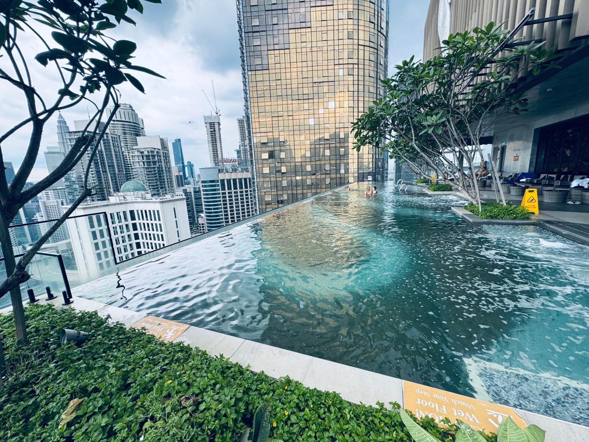 Luxury Suites At Axon Residence Kuala Lumpur Exterior photo